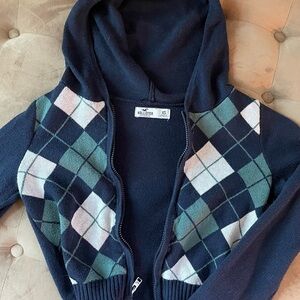 Argyle zip-up sweater with hood